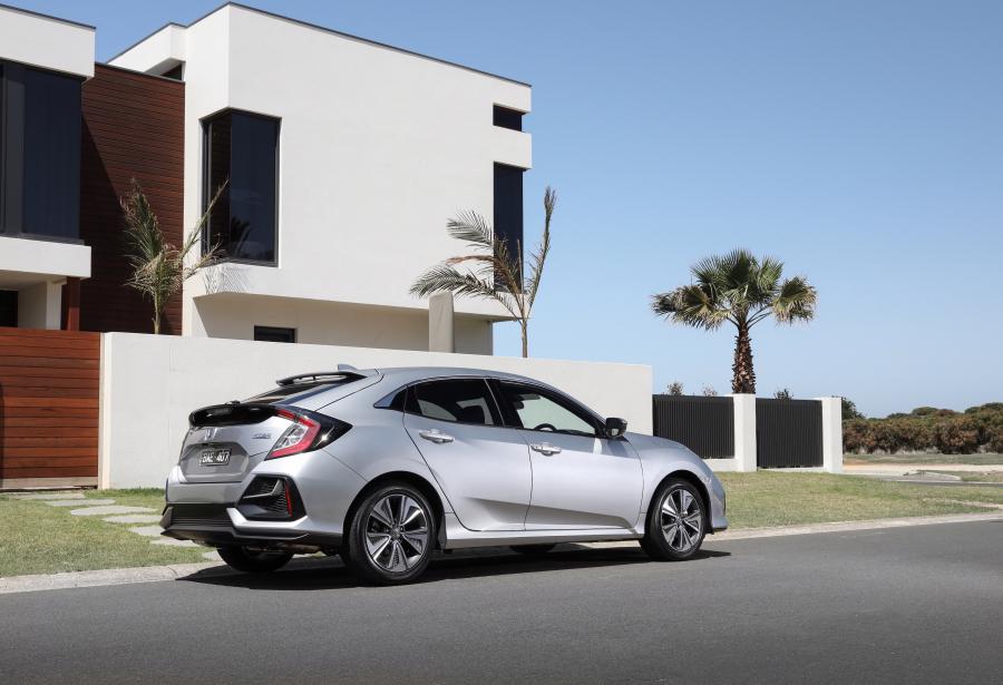  Honda Civic VTi-L Hatchback (FK) 2020 года  (AU) (фото 8 из 28)